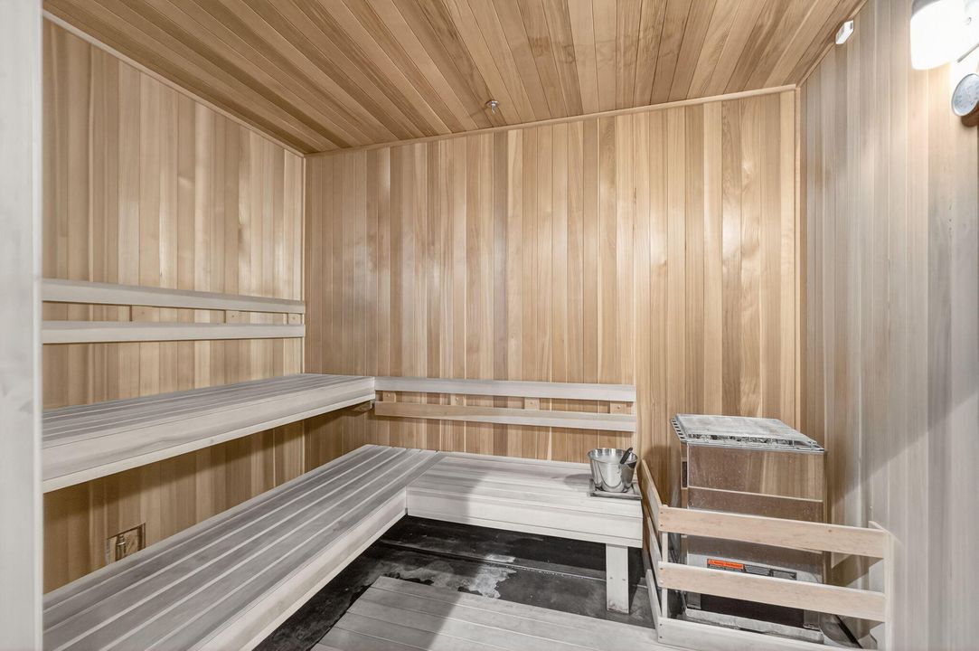 For Rent: $3,600 (3 beds, 3 baths, 1821 Square Feet)