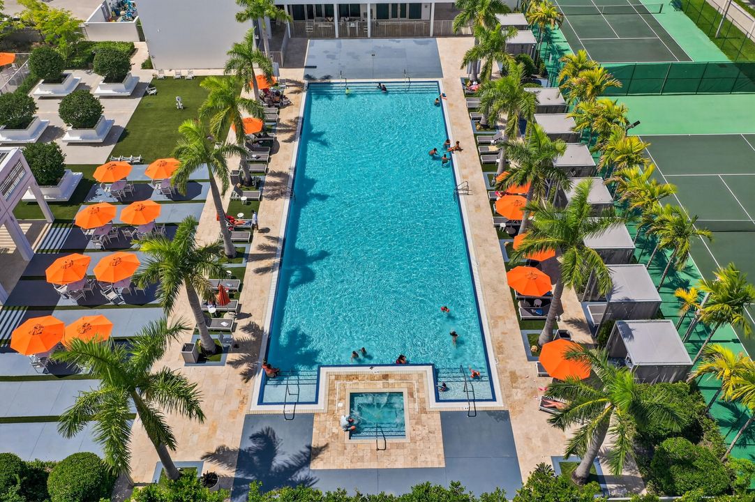 For Rent: $3,600 (3 beds, 3 baths, 1821 Square Feet)