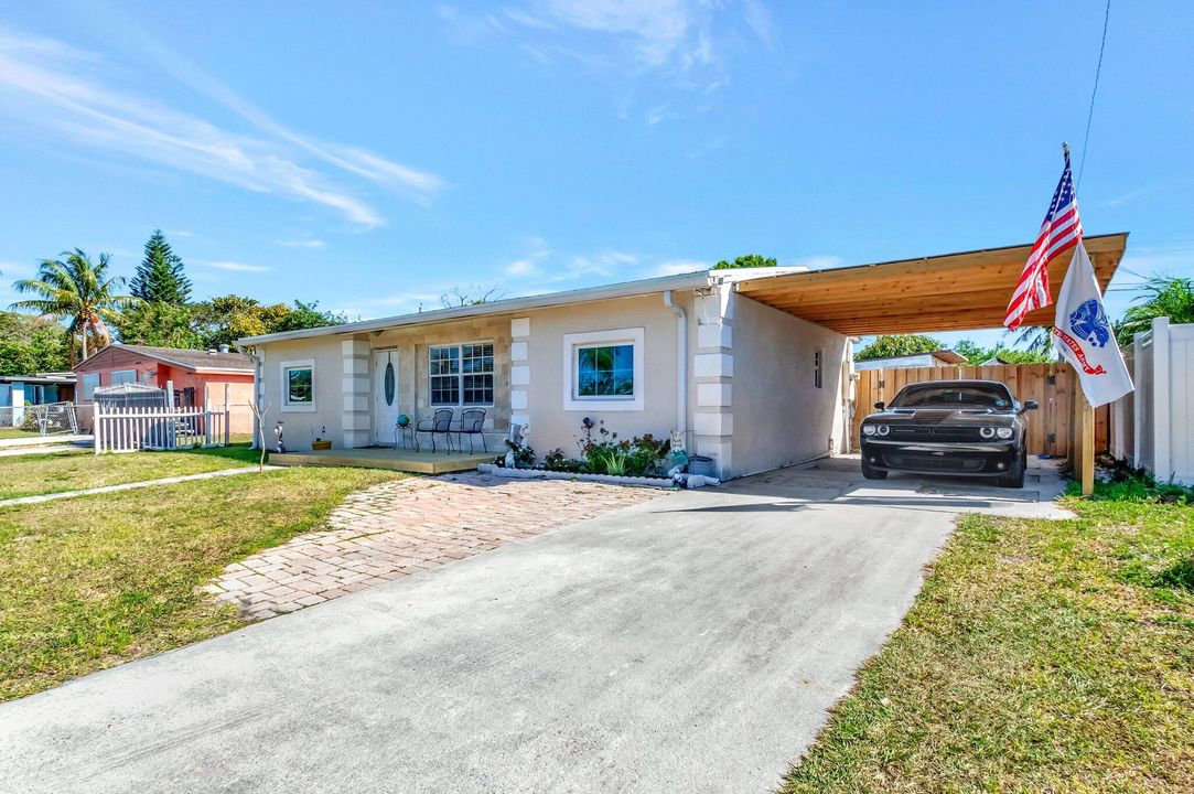 На продажу: $405,000 (3 спален, 2 ванн, 978 Квадратных фут)