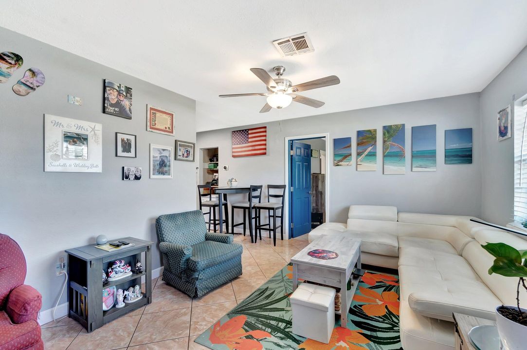 На продажу: $405,000 (3 спален, 2 ванн, 978 Квадратных фут)