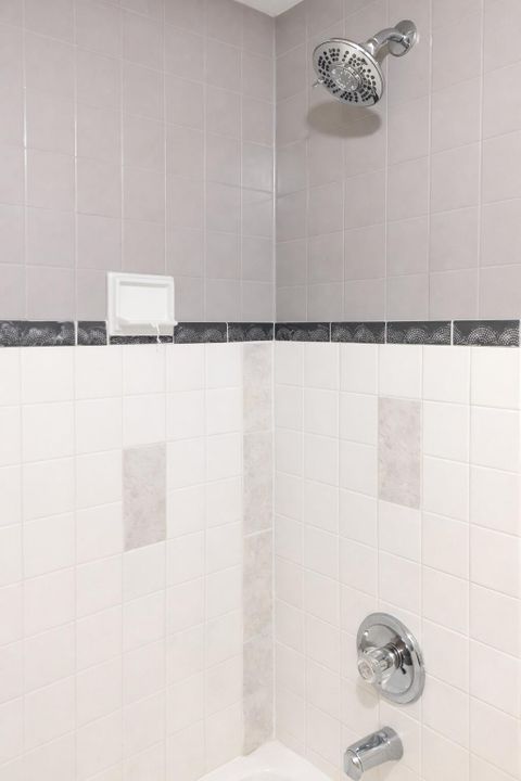 En Venta: $170,000 (2 camas, 2 baños, 1328 Pies cuadrados)