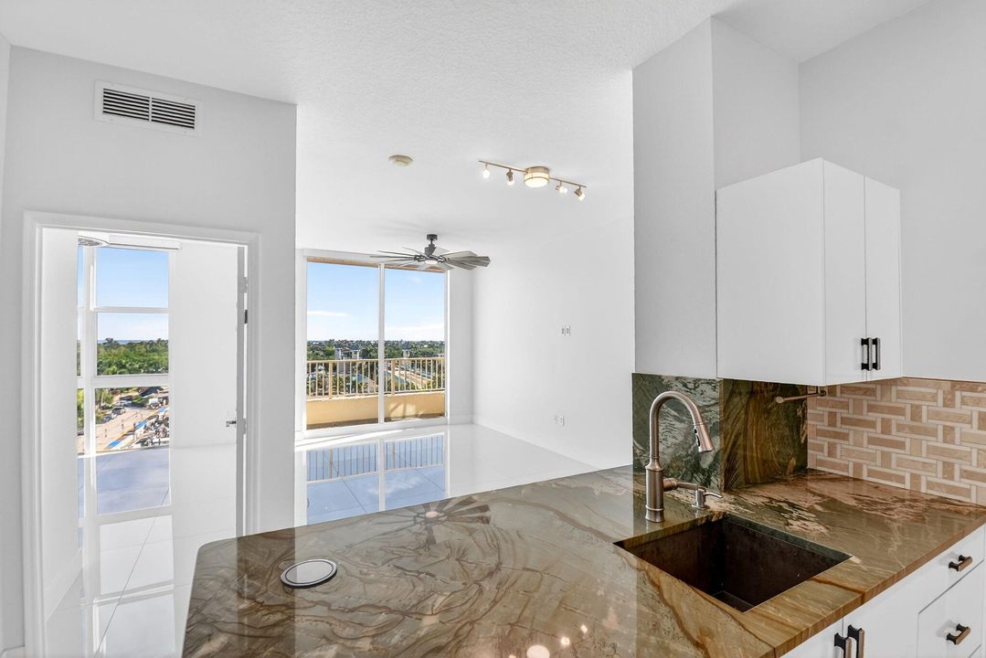 En Venta: $359,000 (1 camas, 1 baños, 691 Pies cuadrados)