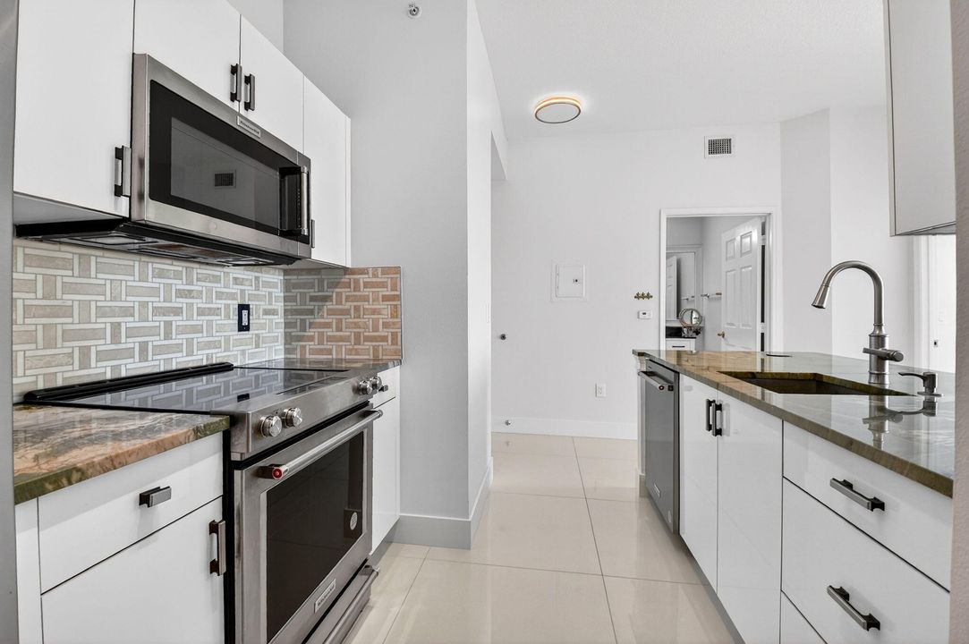 En Venta: $359,000 (1 camas, 1 baños, 691 Pies cuadrados)