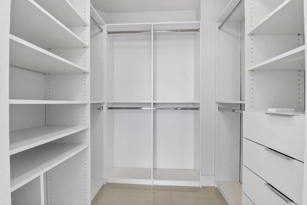 En Venta: $359,000 (1 camas, 1 baños, 691 Pies cuadrados)