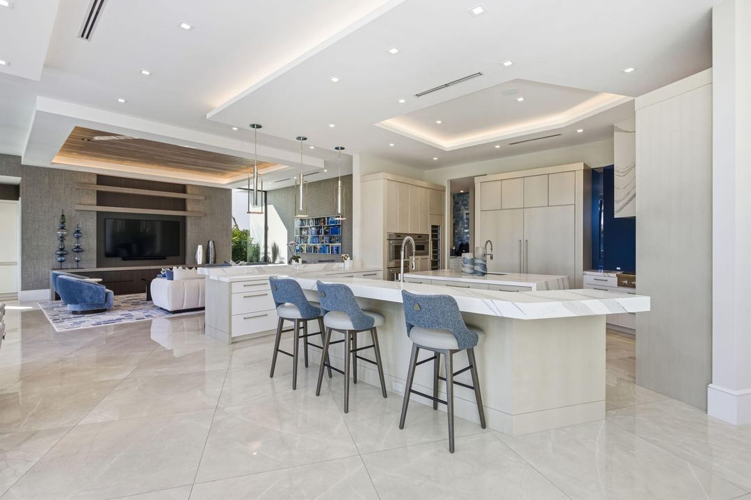 En Venta: $15,950,000 (6 camas, 7 baños, 8815 Pies cuadrados)