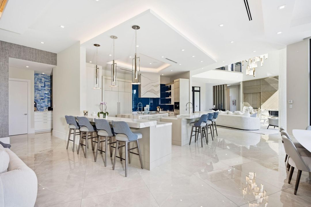 En Venta: $15,950,000 (6 camas, 7 baños, 8815 Pies cuadrados)