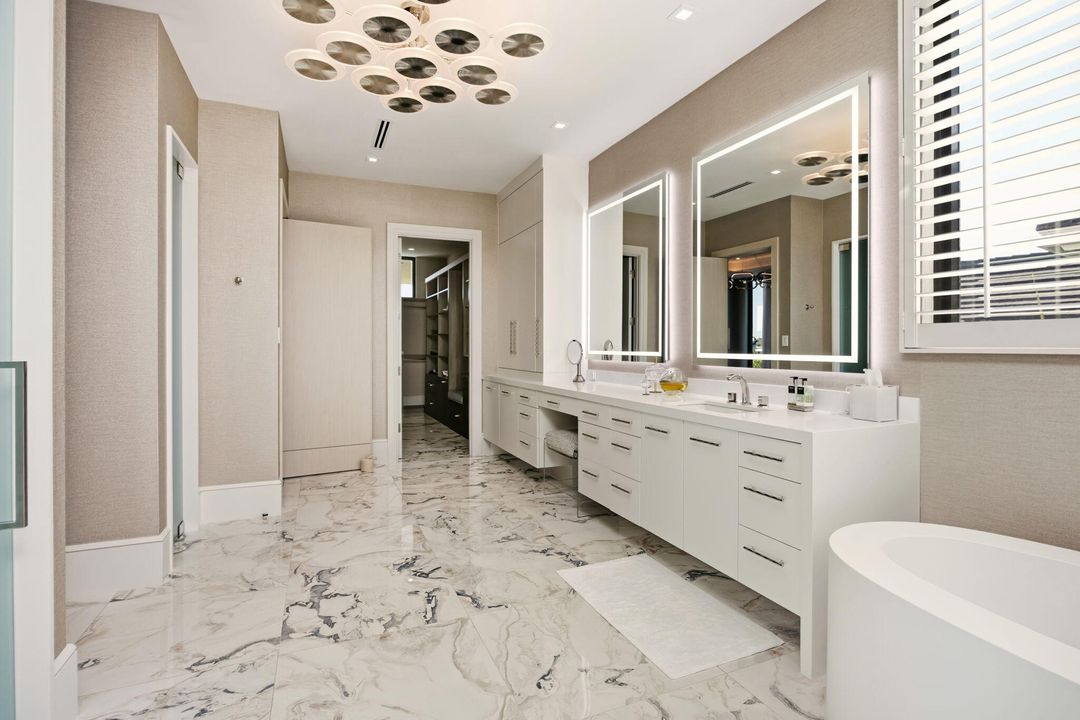 En Venta: $15,950,000 (6 camas, 7 baños, 8815 Pies cuadrados)