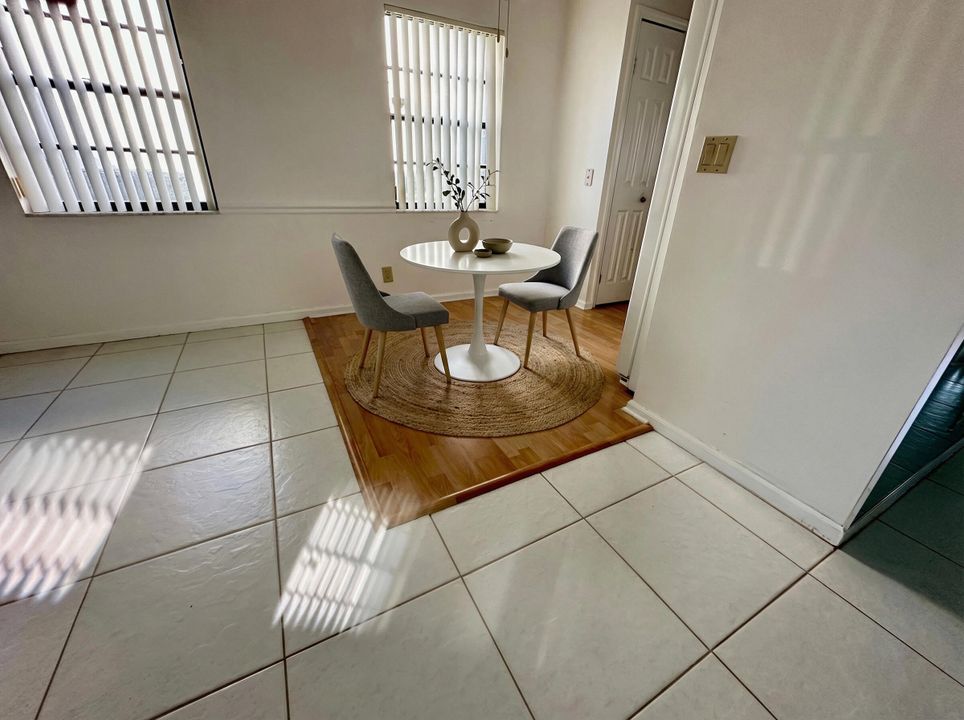 For Sale: $220,000 (3 beds, 2 baths, 1335 Square Feet)