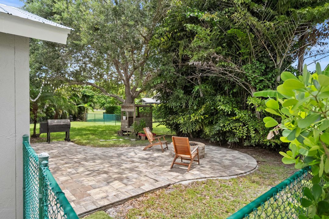 На продажу: $419,000 (3 спален, 2 ванн, 1250 Квадратных фут)