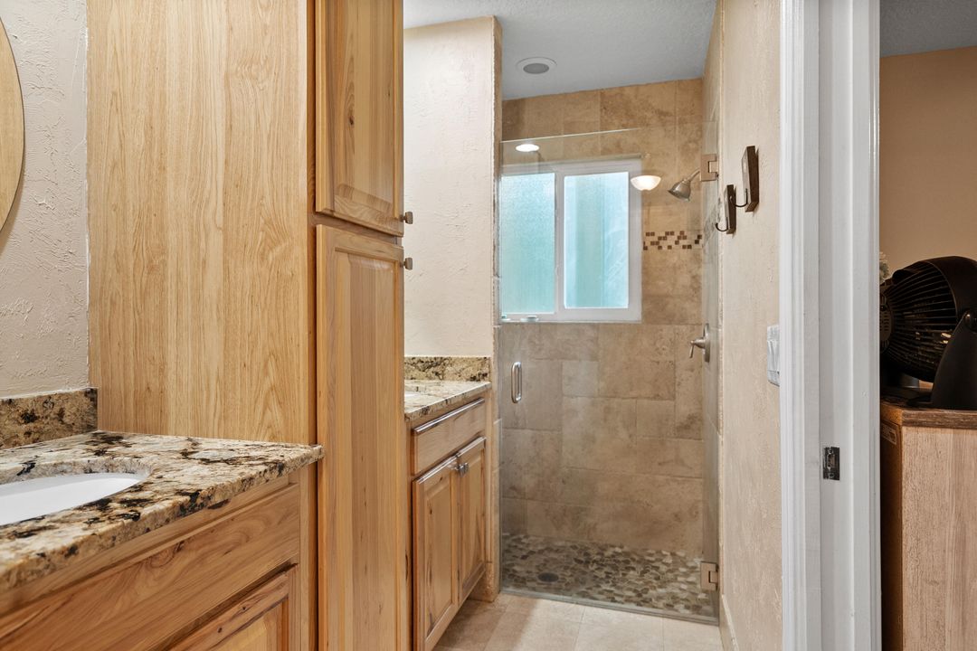 На продажу: $419,000 (3 спален, 2 ванн, 1250 Квадратных фут)