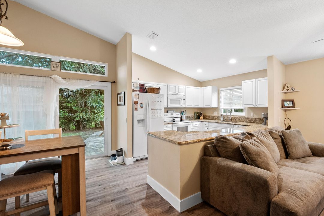 На продажу: $419,000 (3 спален, 2 ванн, 1250 Квадратных фут)