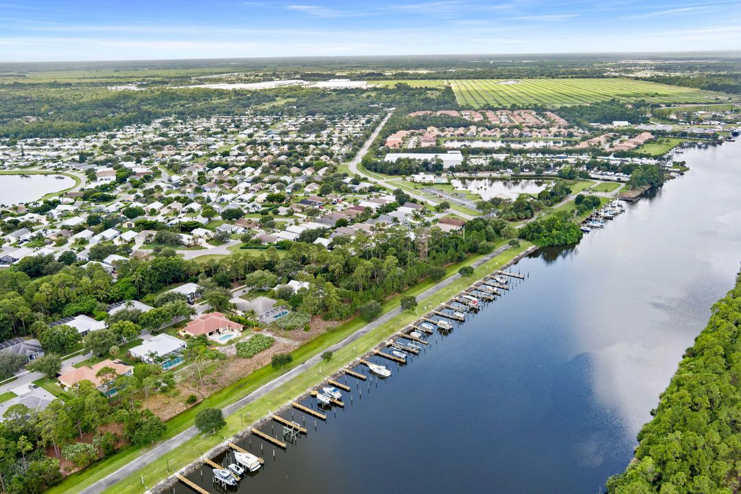 На продажу: $419,000 (3 спален, 2 ванн, 1250 Квадратных фут)