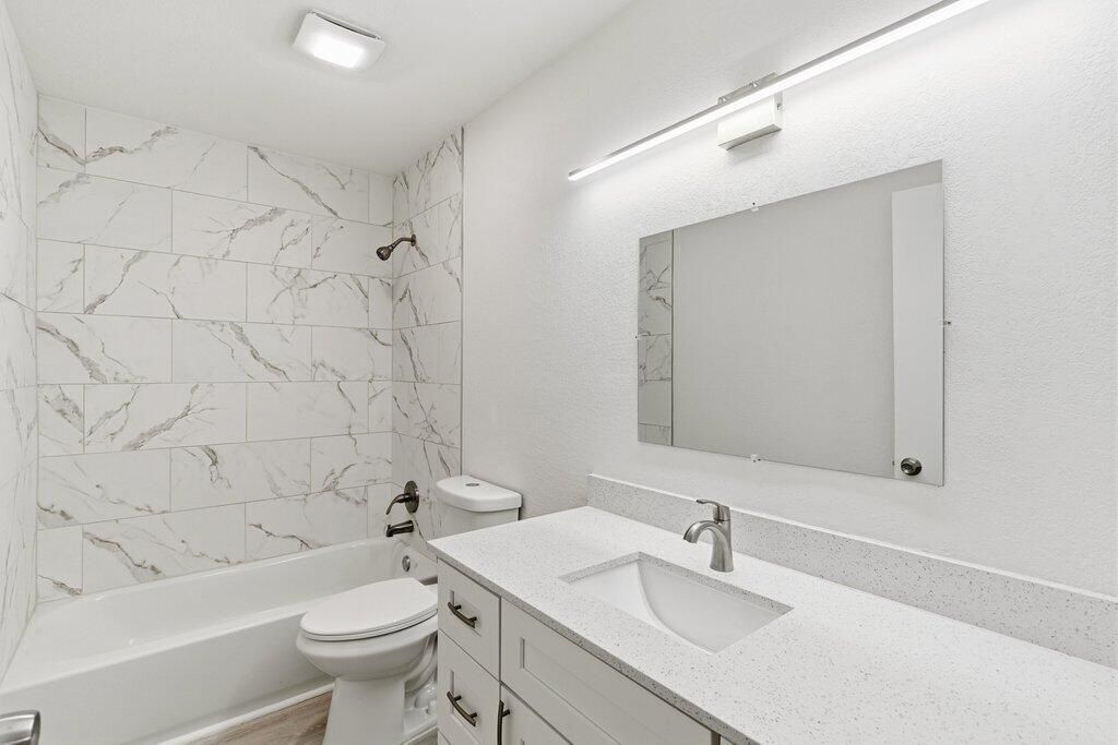 На продажу: $329,900 (3 спален, 2 ванн, 1519 Квадратных фут)