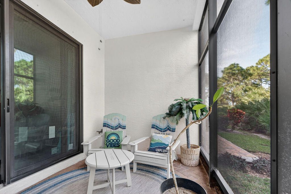 На продажу: $409,900 (3 спален, 2 ванн, 2031 Квадратных фут)