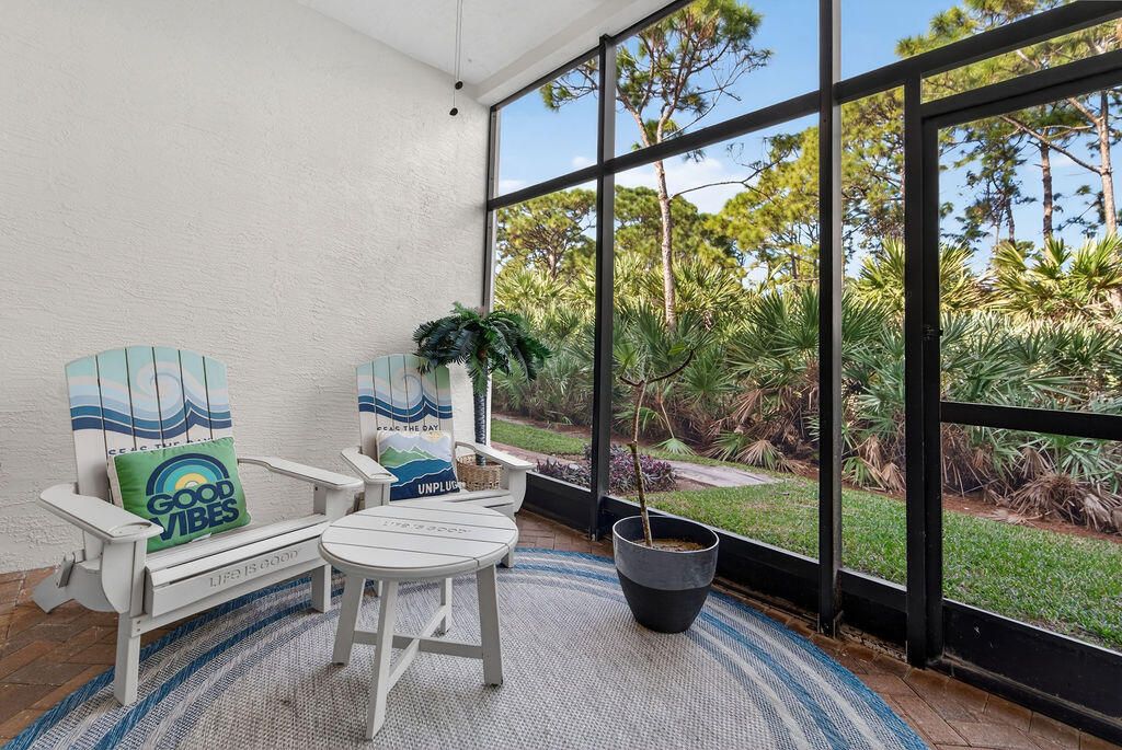 На продажу: $409,900 (3 спален, 2 ванн, 2031 Квадратных фут)