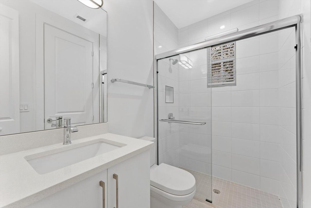 For Rent: $6,250 (3 beds, 3 baths, 1935 Square Feet)