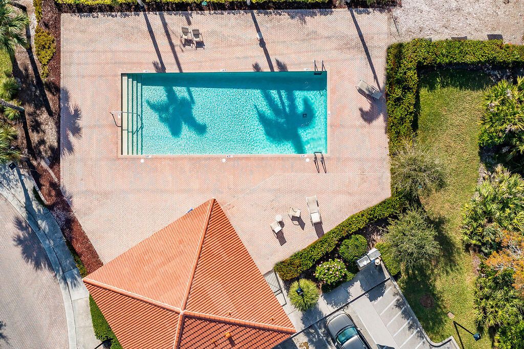 На продажу: $409,900 (3 спален, 2 ванн, 2031 Квадратных фут)