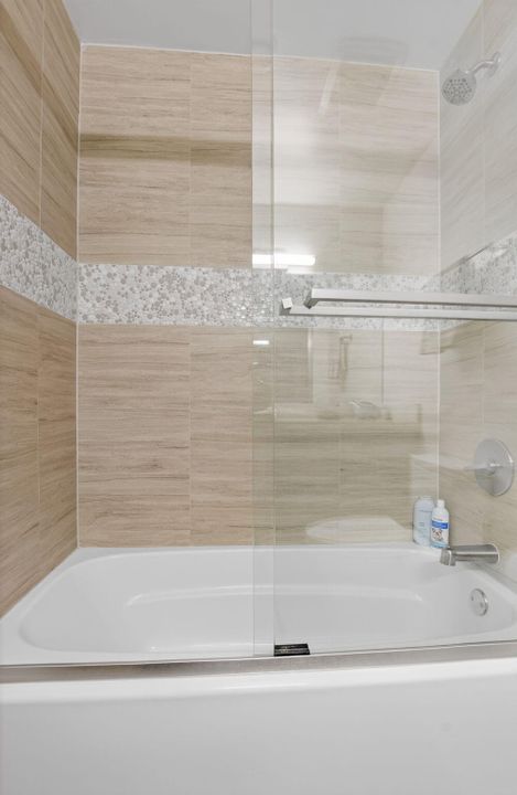 待售: $449,900 (3 贝兹, 2 浴室, 1553 平方英尺)