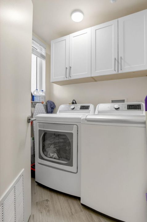 待售: $449,900 (3 贝兹, 2 浴室, 1553 平方英尺)