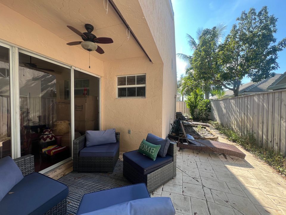 待售: $524,900 (2 贝兹, 2 浴室, 1174 平方英尺)