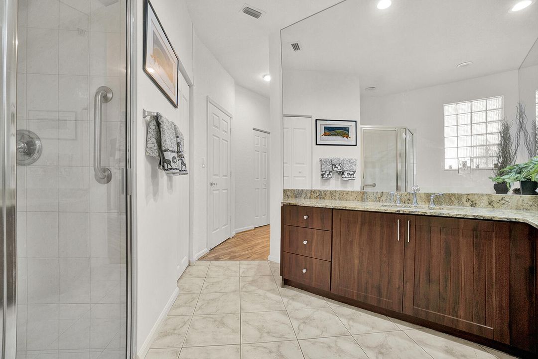 待售: $605,000 (2 贝兹, 2 浴室, 1566 平方英尺)