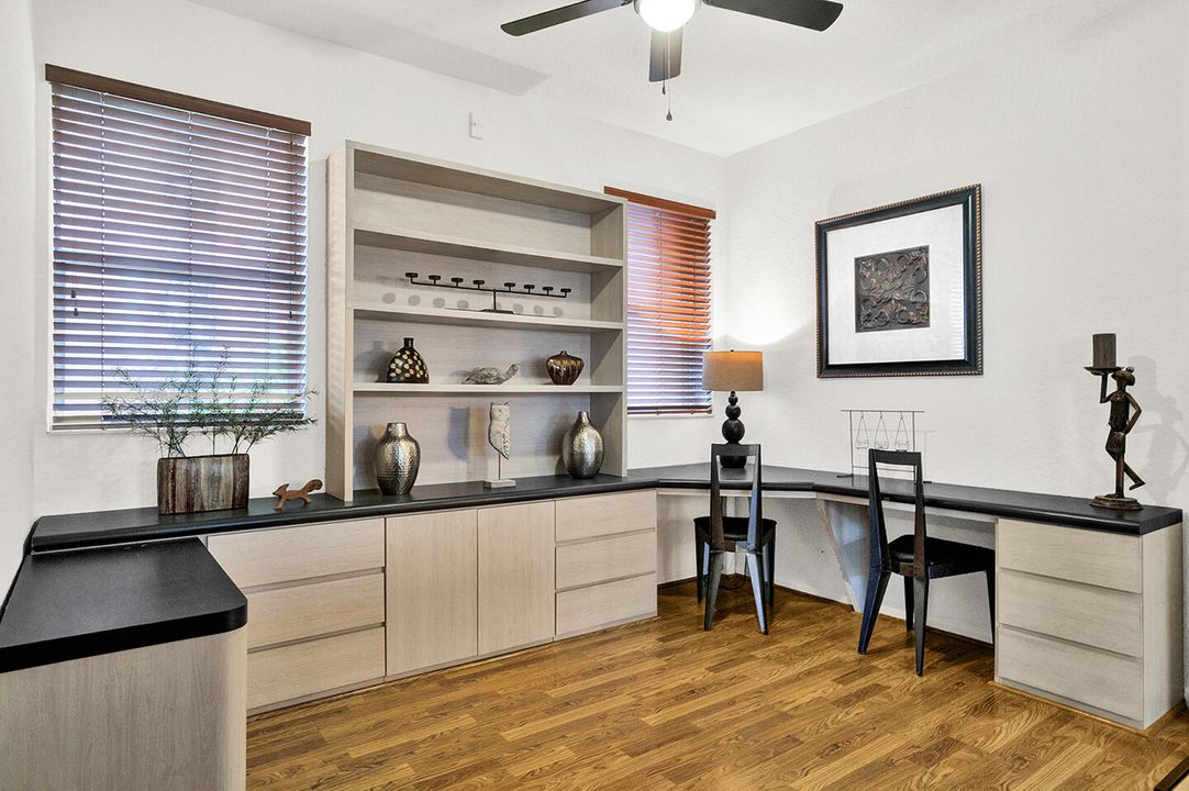 待售: $605,000 (2 贝兹, 2 浴室, 1566 平方英尺)