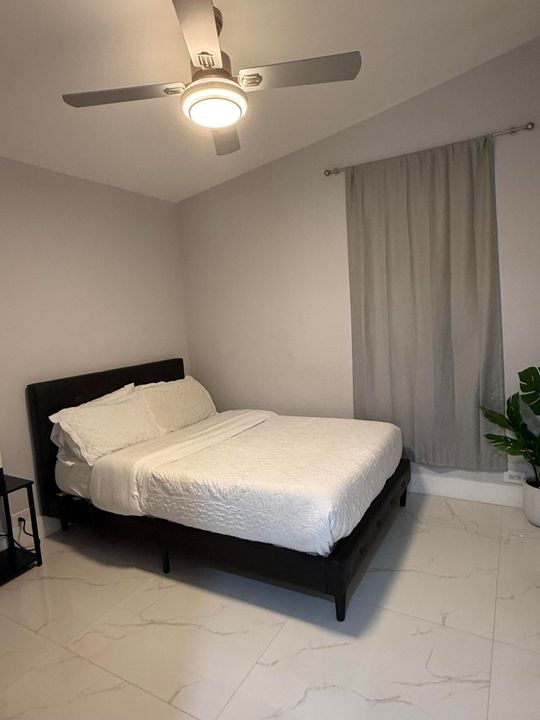 В аренду: $3,850 (3 спален, 2 ванн, 1470 Квадратных фут)