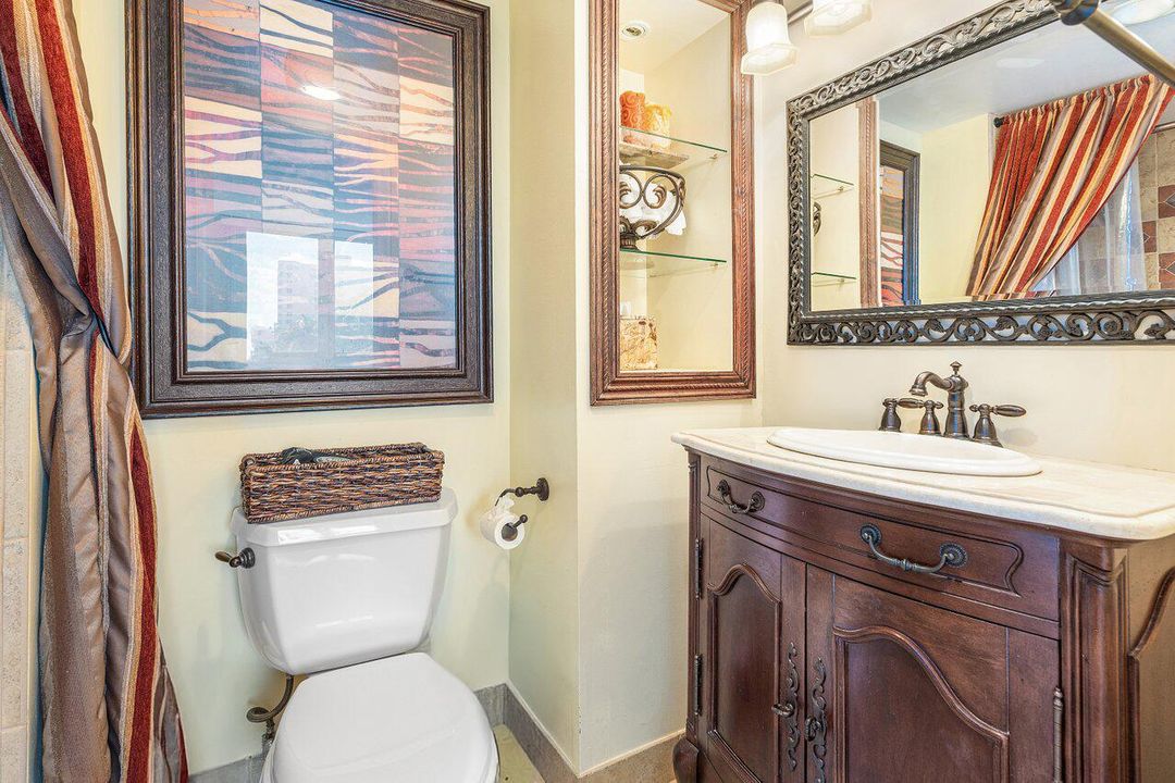 待售: $475,000 (2 贝兹, 2 浴室, 1050 平方英尺)