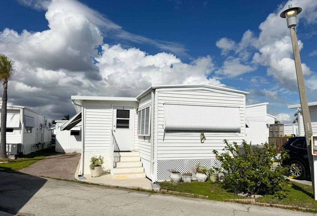 En Venta: $269,000 (1 camas, 1 baños, 724 Pies cuadrados)