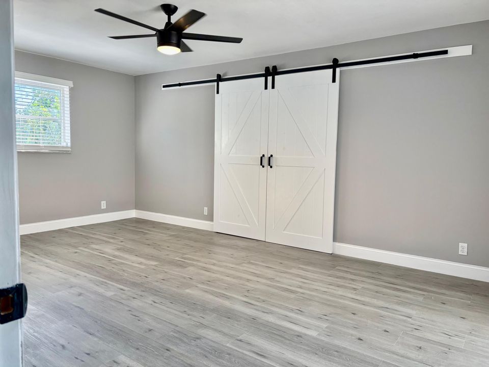 En Venta: $470,000 (3 camas, 2 baños, 1899 Pies cuadrados)