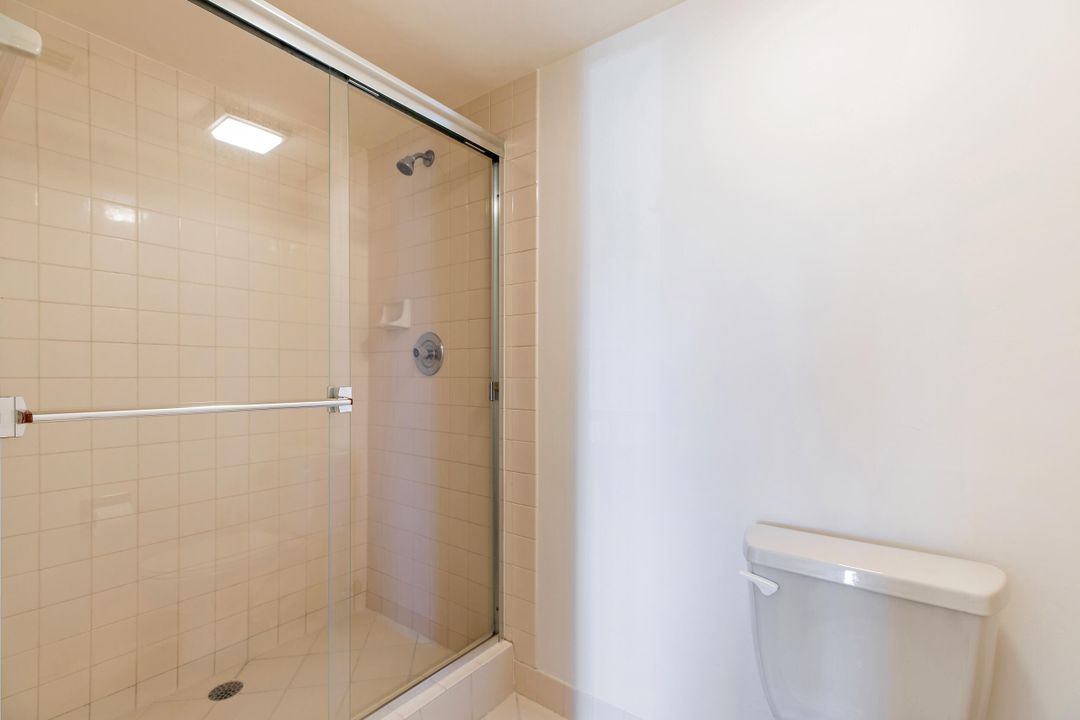 For Rent: $2,750 (2 beds, 2 baths, 1385 Square Feet)