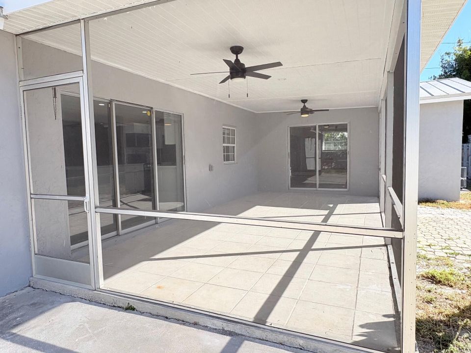 En Venta: $470,000 (3 camas, 2 baños, 1899 Pies cuadrados)