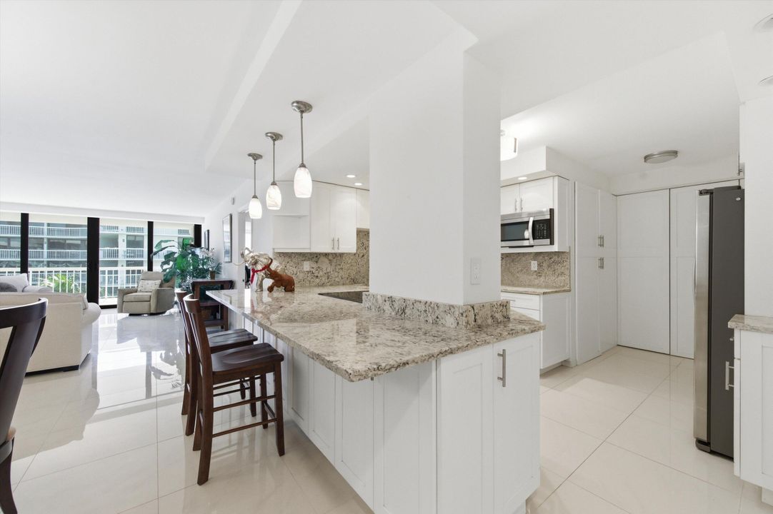 For Sale: $1,159,000 (2 beds, 2 baths, 1546 Square Feet)