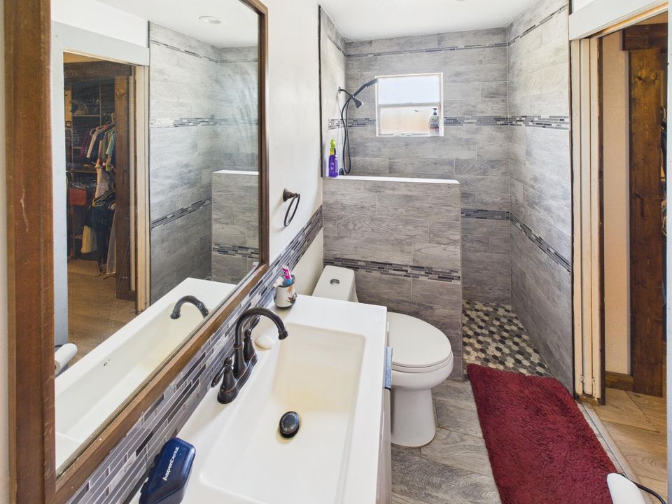 En Venta: $299,000 (2 camas, 2 baños, 1136 Pies cuadrados)