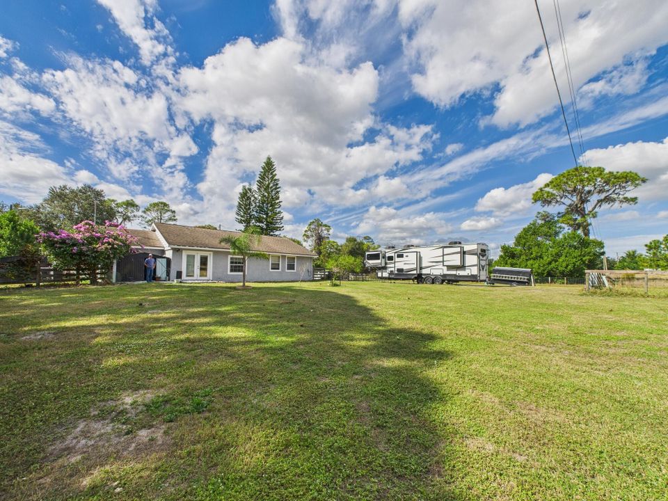 En Venta: $299,000 (2 camas, 2 baños, 1136 Pies cuadrados)