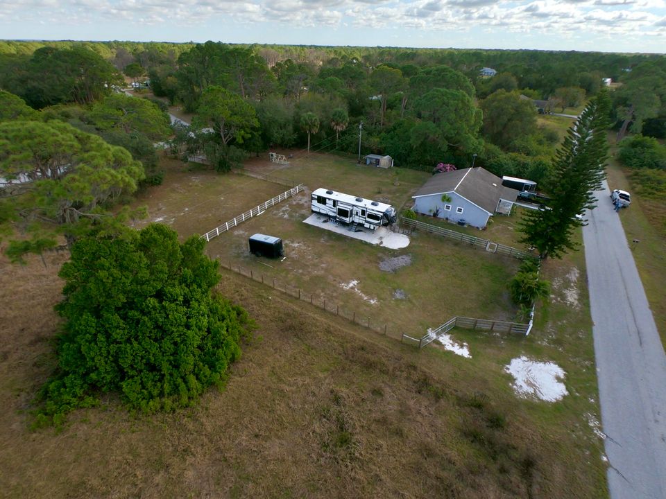 En Venta: $299,000 (2 camas, 2 baños, 1136 Pies cuadrados)