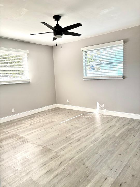 En Venta: $470,000 (3 camas, 2 baños, 1899 Pies cuadrados)