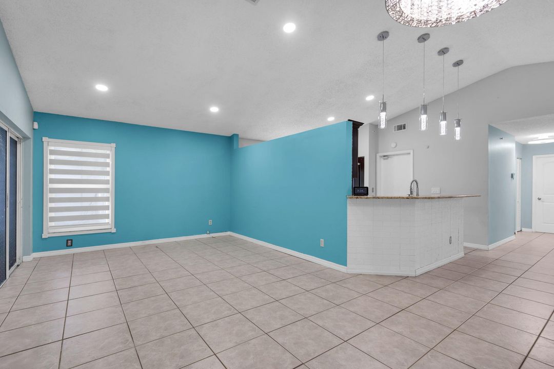 For Sale: $515,000 (3 beds, 2 baths, 1752 Square Feet)