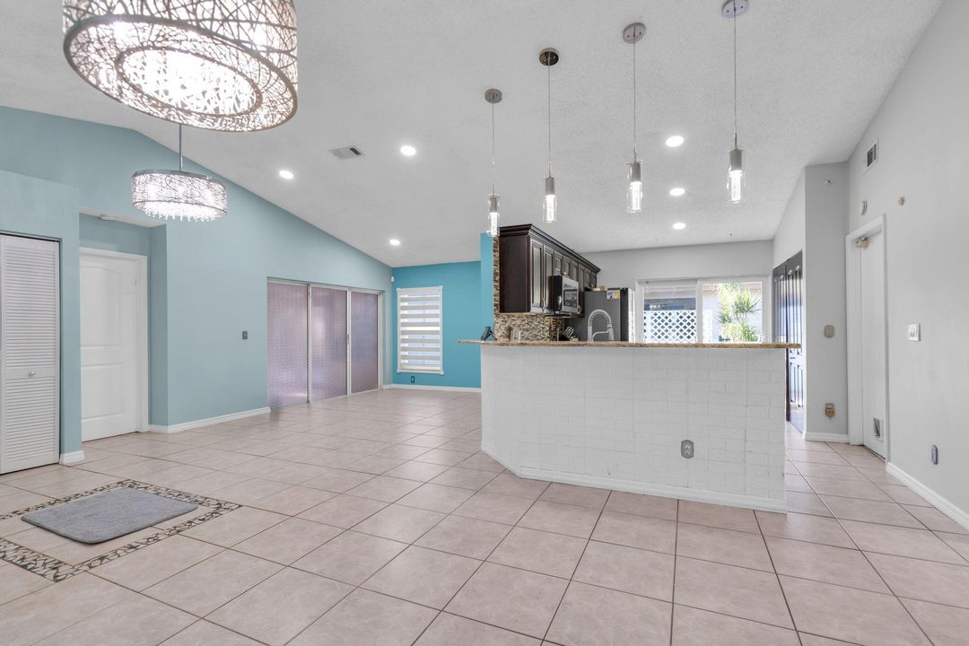 For Sale: $515,000 (3 beds, 2 baths, 1752 Square Feet)