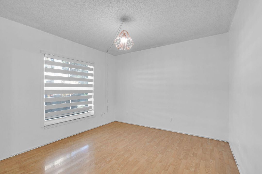 For Sale: $515,000 (3 beds, 2 baths, 1752 Square Feet)