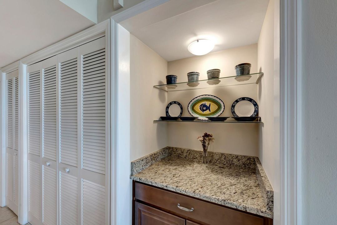 For Sale: $645,995 (2 beds, 2 baths, 1300 Square Feet)