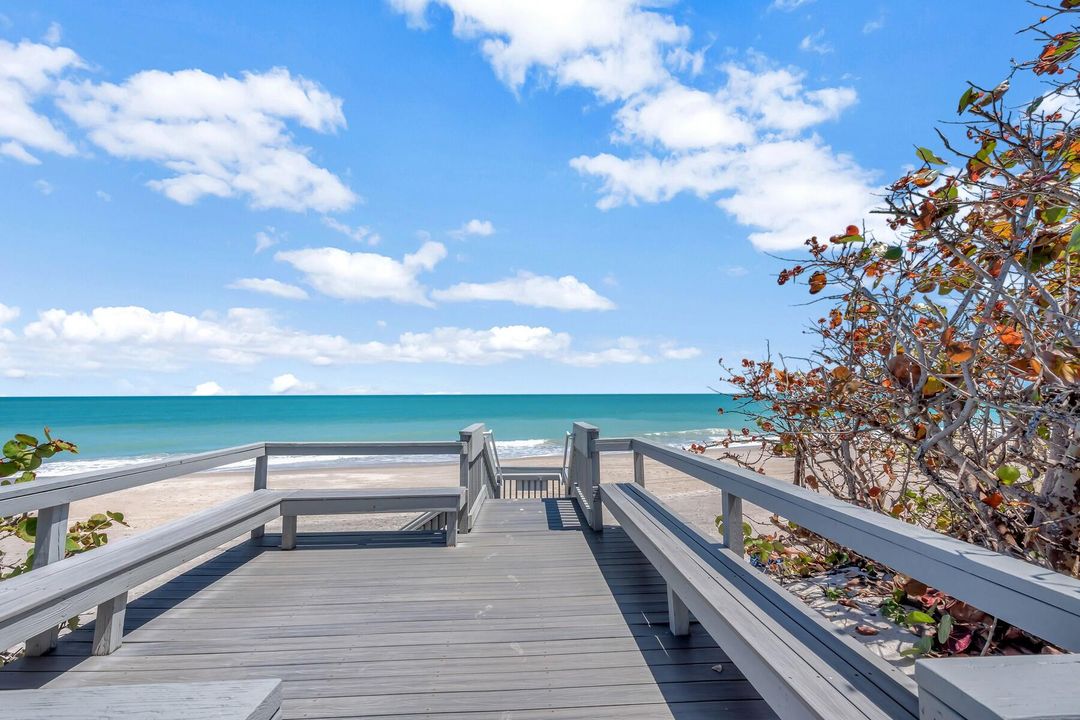 For Sale: $645,995 (2 beds, 2 baths, 1300 Square Feet)