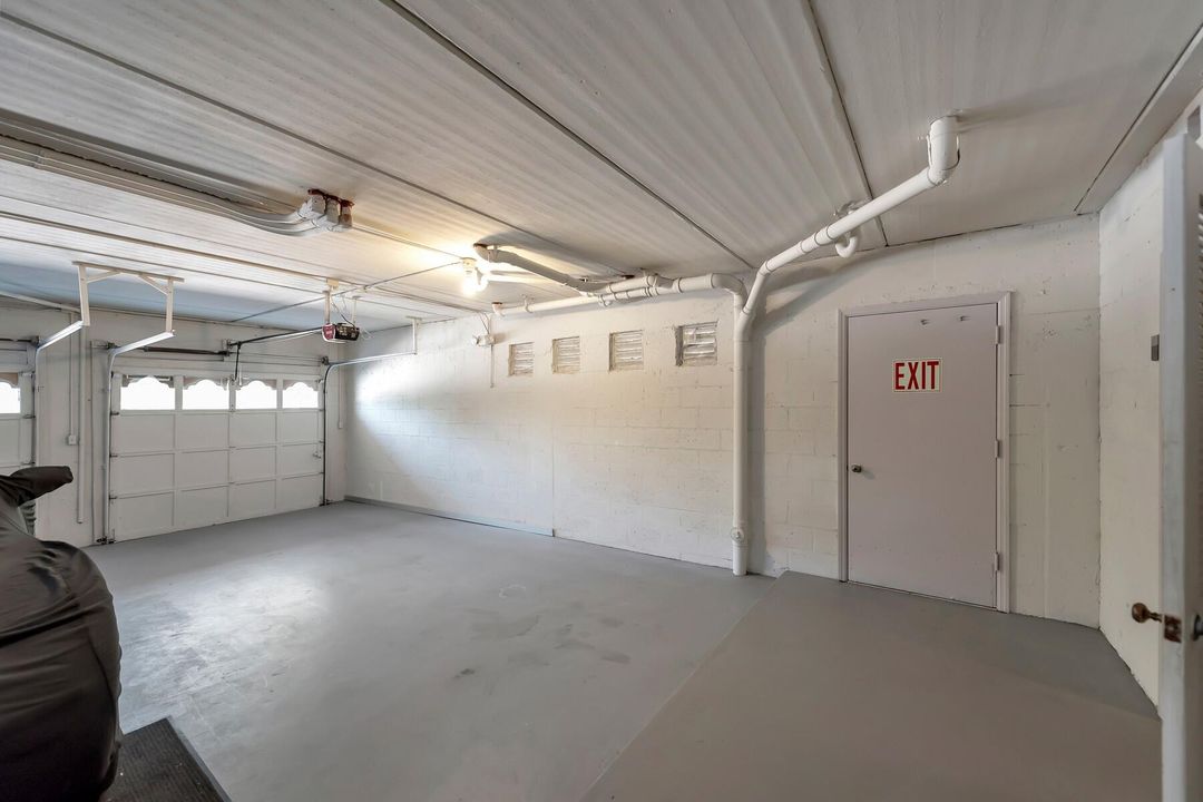 For Sale: $645,995 (2 beds, 2 baths, 1300 Square Feet)