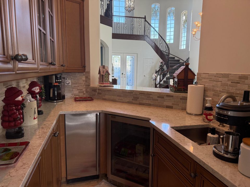 En Renta: $25,000 (4 camas, 4 baños, 4000 Pies cuadrados)