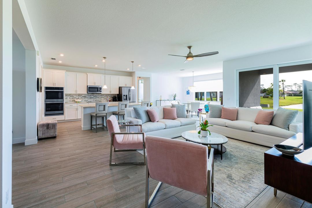 For Sale: $699,995 (3 beds, 2 baths, 2375 Square Feet)