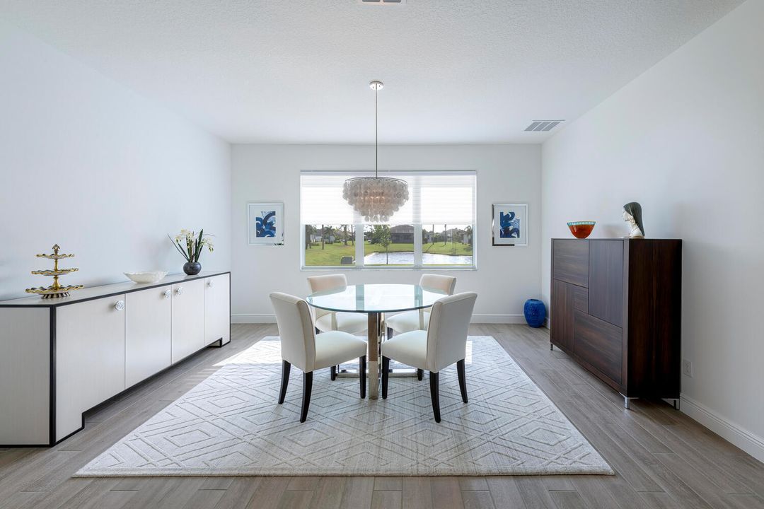 For Sale: $699,995 (3 beds, 2 baths, 2375 Square Feet)