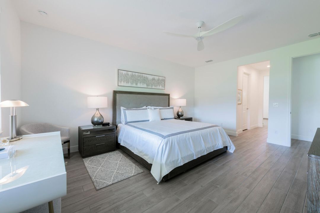 For Sale: $699,995 (3 beds, 2 baths, 2375 Square Feet)