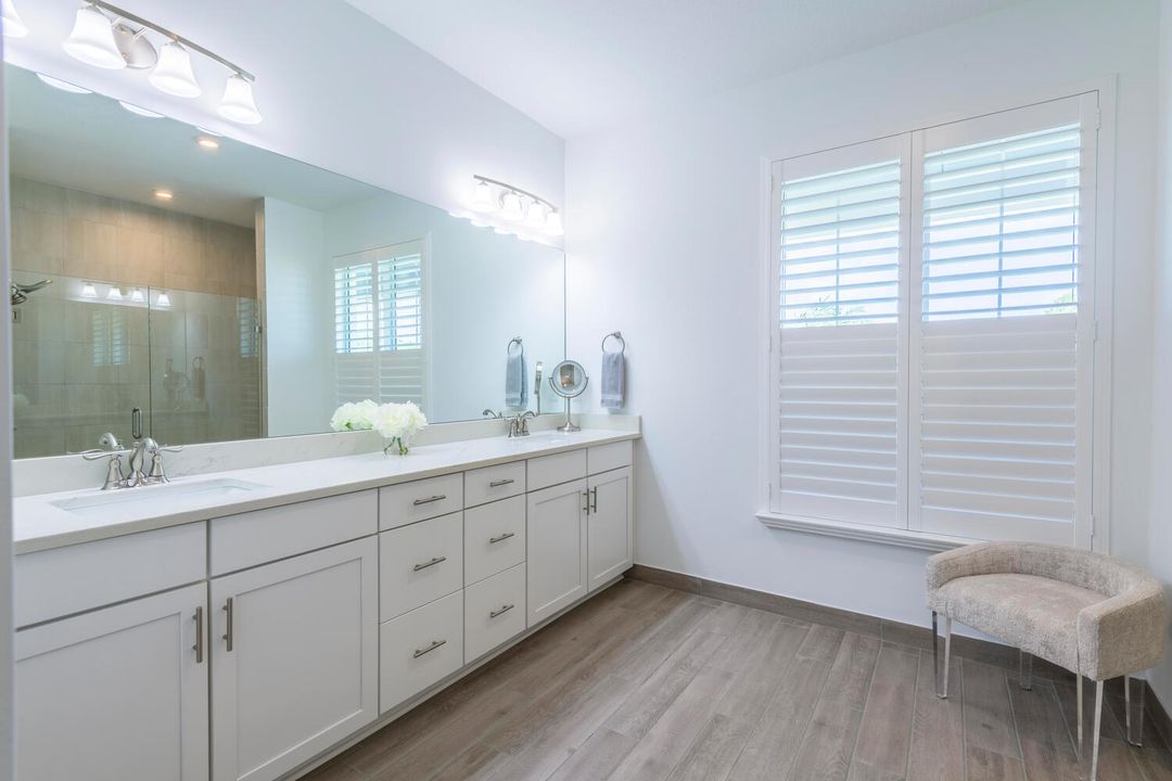 For Sale: $699,995 (3 beds, 2 baths, 2375 Square Feet)