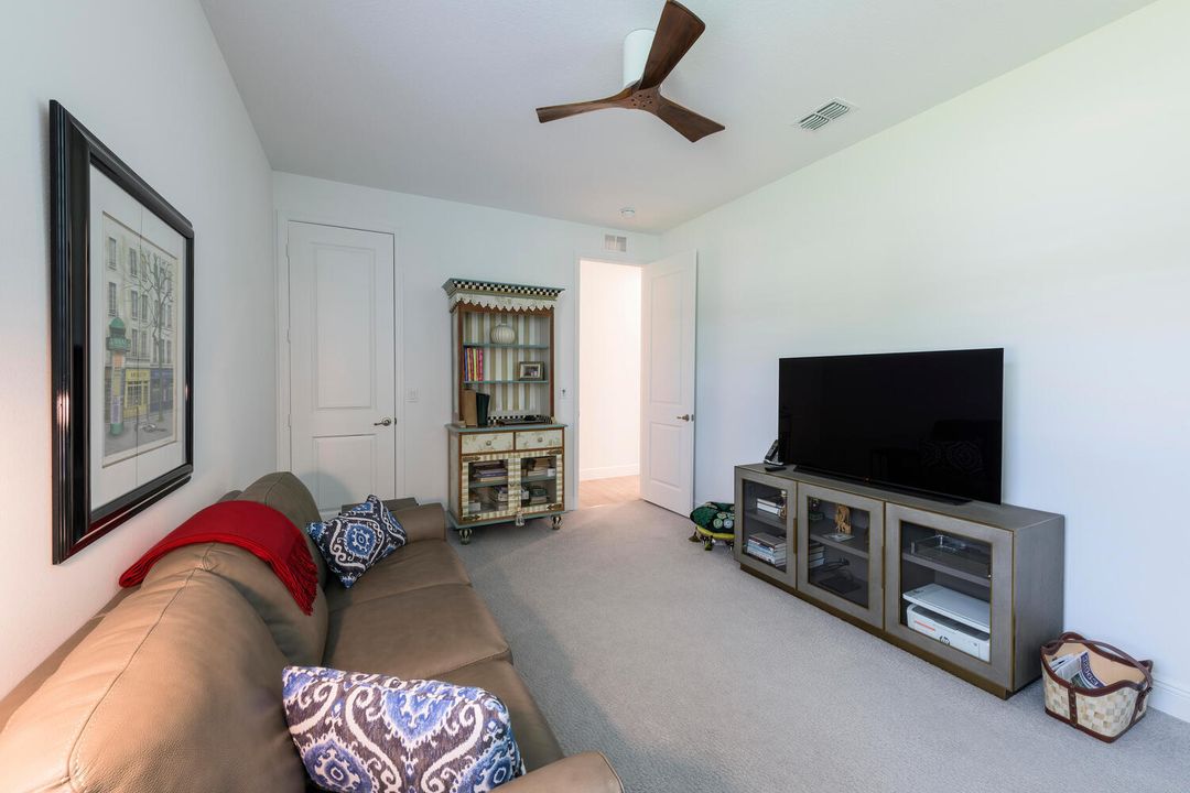 For Sale: $699,995 (3 beds, 2 baths, 2375 Square Feet)