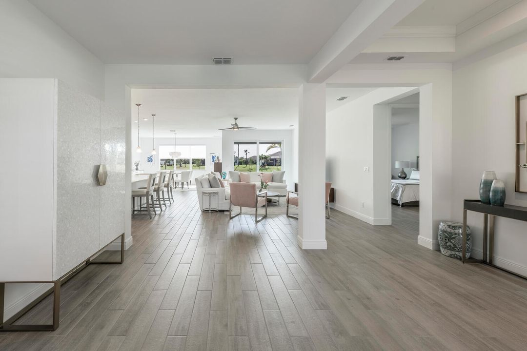 For Sale: $699,995 (3 beds, 2 baths, 2375 Square Feet)